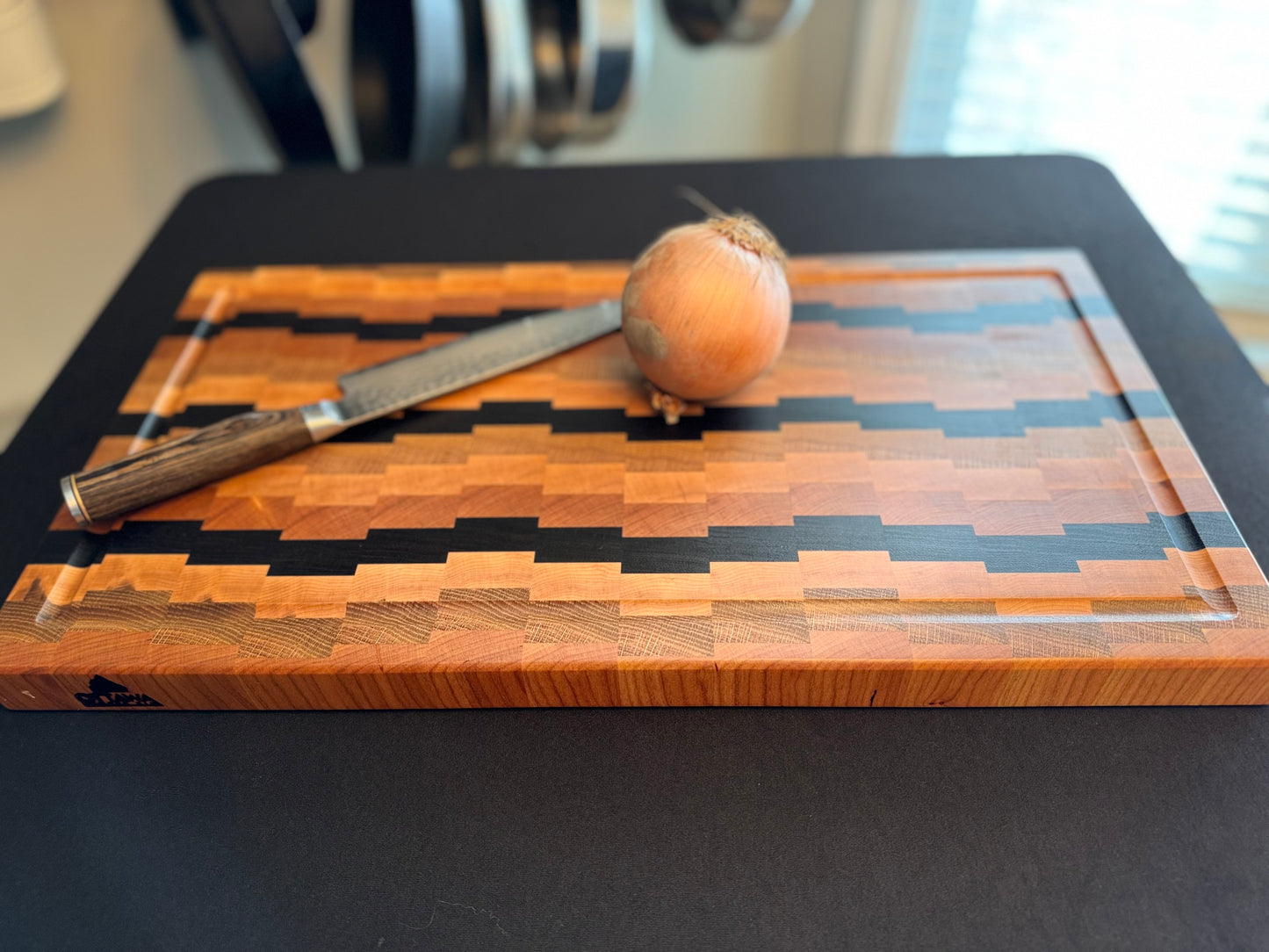 "WAVERLEY" MAPLE+WALNUT+CHERRY+WHITE OAK END GRAIN CUTTING BOARD