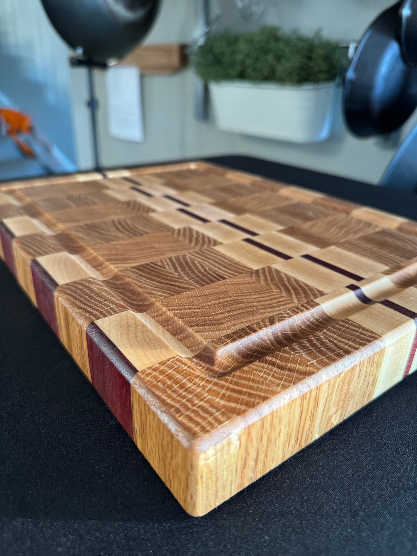 "FOXBOROUGH" MAPLE+WHITE OAK+ACCENT END GRAIN CUTTING BOARD