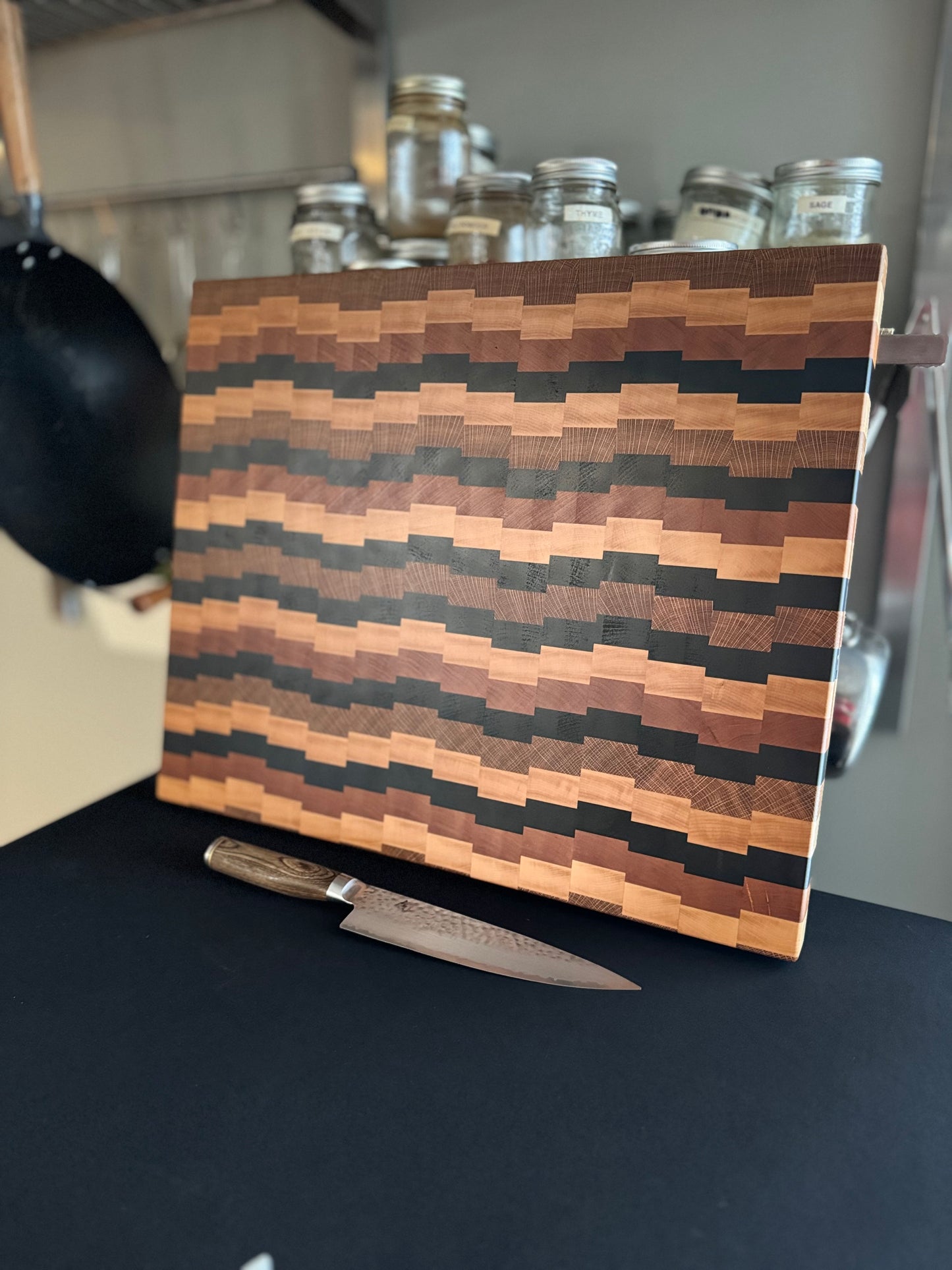 "WAVERLEY" MAPLE+WALNUT+CHERRY+WHITE OAK END GRAIN CUTTING BOARD